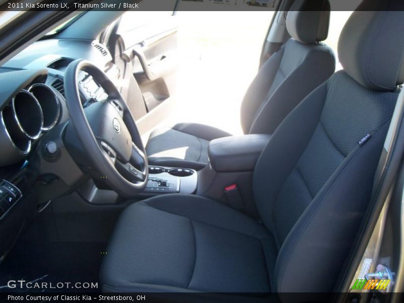 Titanium Silver / Black 2011 Kia Sorento LX