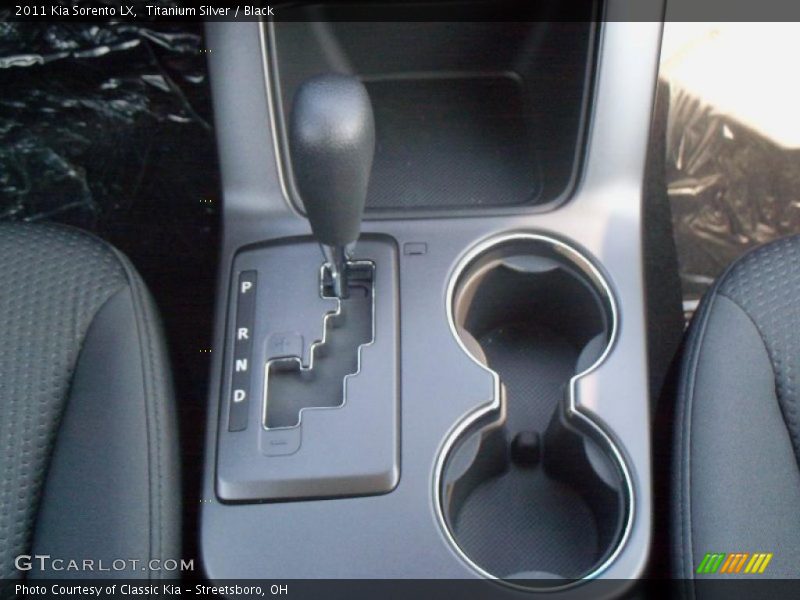 Titanium Silver / Black 2011 Kia Sorento LX