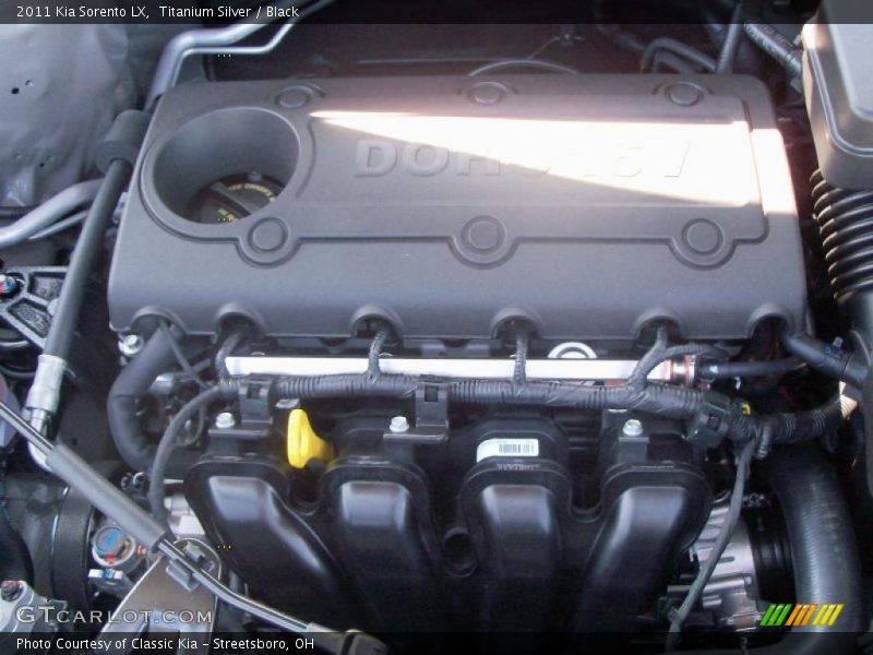 Titanium Silver / Black 2011 Kia Sorento LX