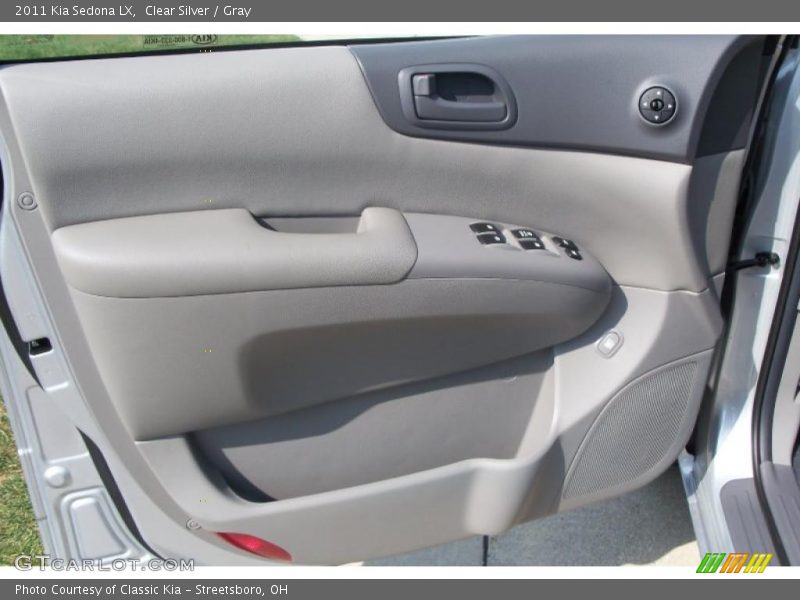 Clear Silver / Gray 2011 Kia Sedona LX