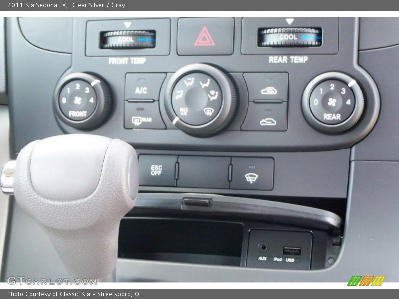 Clear Silver / Gray 2011 Kia Sedona LX