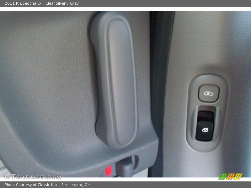 Clear Silver / Gray 2011 Kia Sedona LX