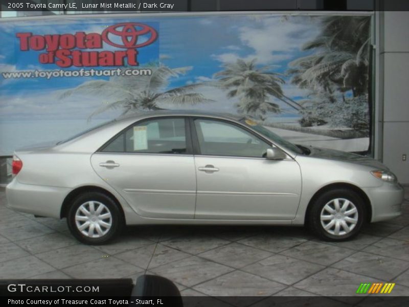 Lunar Mist Metallic / Dark Gray 2005 Toyota Camry LE