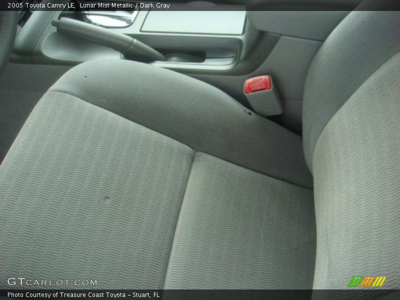 Lunar Mist Metallic / Dark Gray 2005 Toyota Camry LE