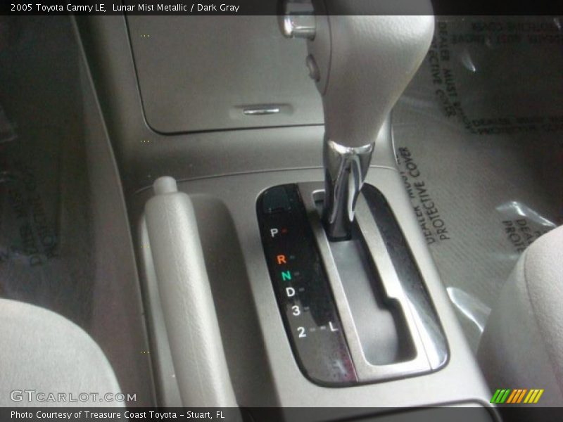 Lunar Mist Metallic / Dark Gray 2005 Toyota Camry LE