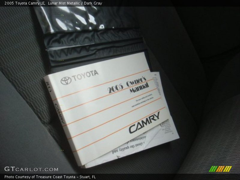 Lunar Mist Metallic / Dark Gray 2005 Toyota Camry LE