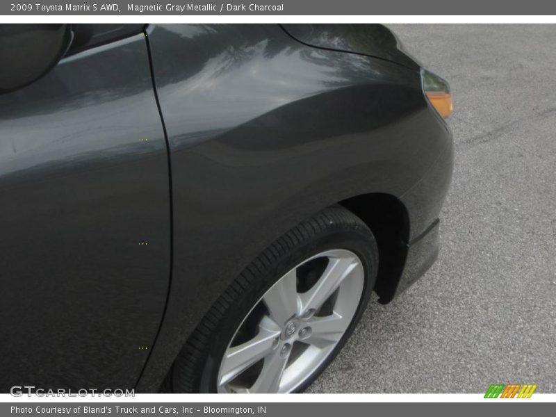 Magnetic Gray Metallic / Dark Charcoal 2009 Toyota Matrix S AWD