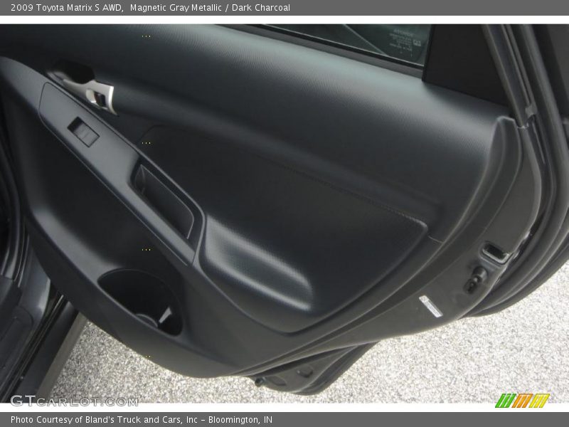 Magnetic Gray Metallic / Dark Charcoal 2009 Toyota Matrix S AWD