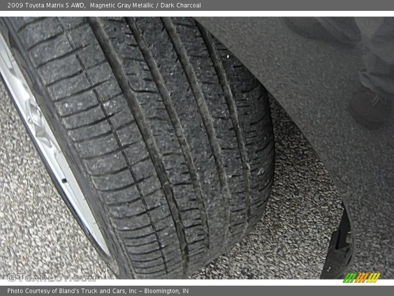 Magnetic Gray Metallic / Dark Charcoal 2009 Toyota Matrix S AWD