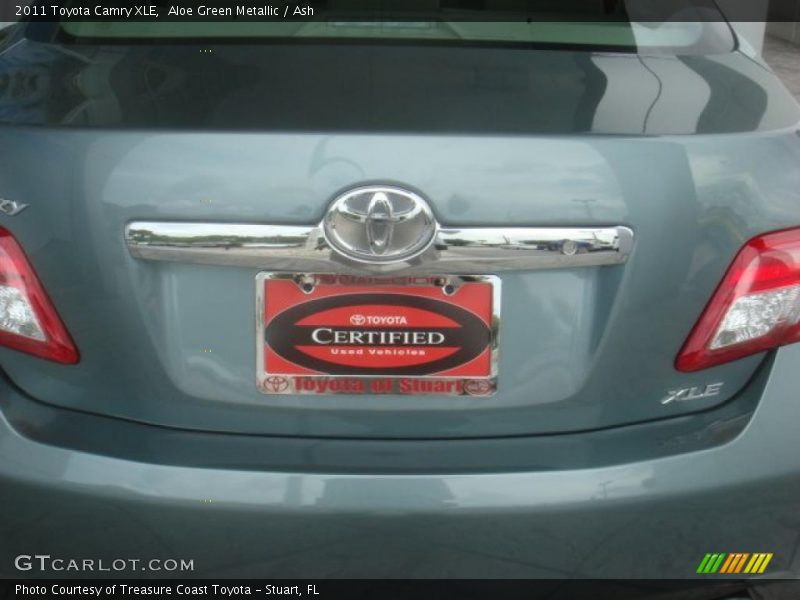 Aloe Green Metallic / Ash 2011 Toyota Camry XLE