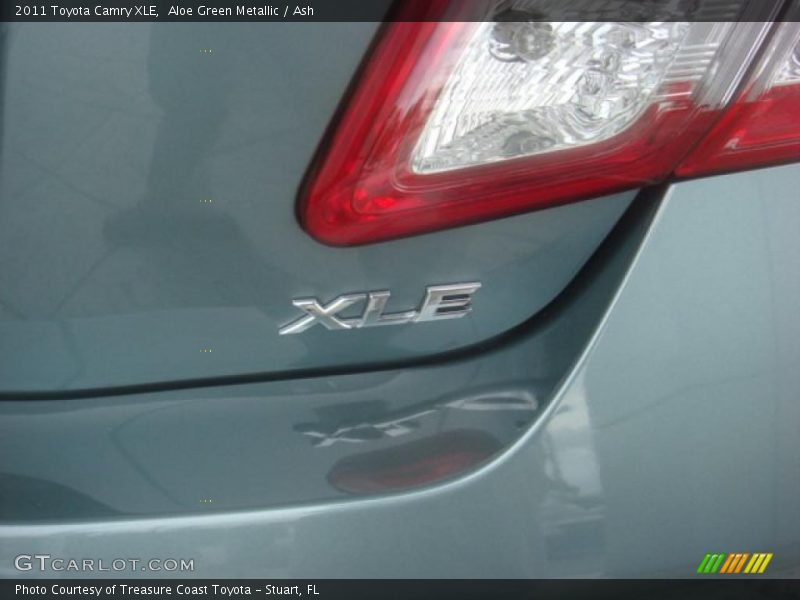 Aloe Green Metallic / Ash 2011 Toyota Camry XLE