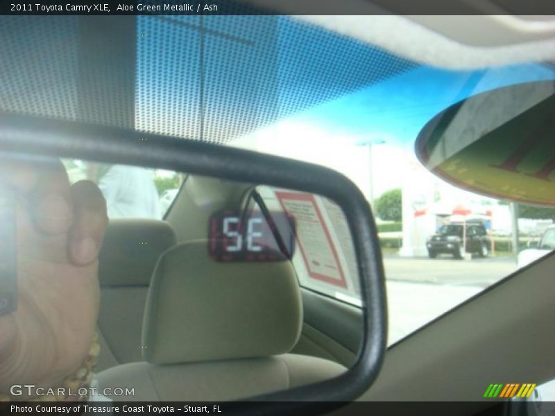 Aloe Green Metallic / Ash 2011 Toyota Camry XLE