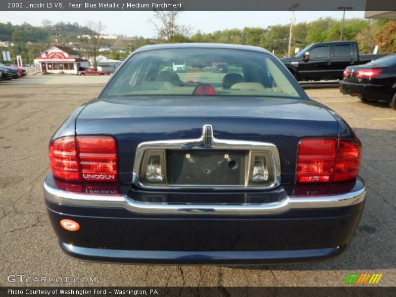 Pearl Blue Metallic / Medium Parchment 2002 Lincoln LS V6