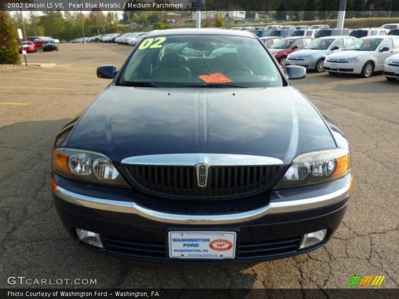 Pearl Blue Metallic / Medium Parchment 2002 Lincoln LS V6