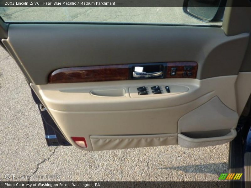 Pearl Blue Metallic / Medium Parchment 2002 Lincoln LS V6