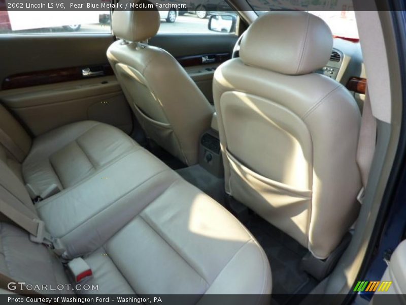 Pearl Blue Metallic / Medium Parchment 2002 Lincoln LS V6