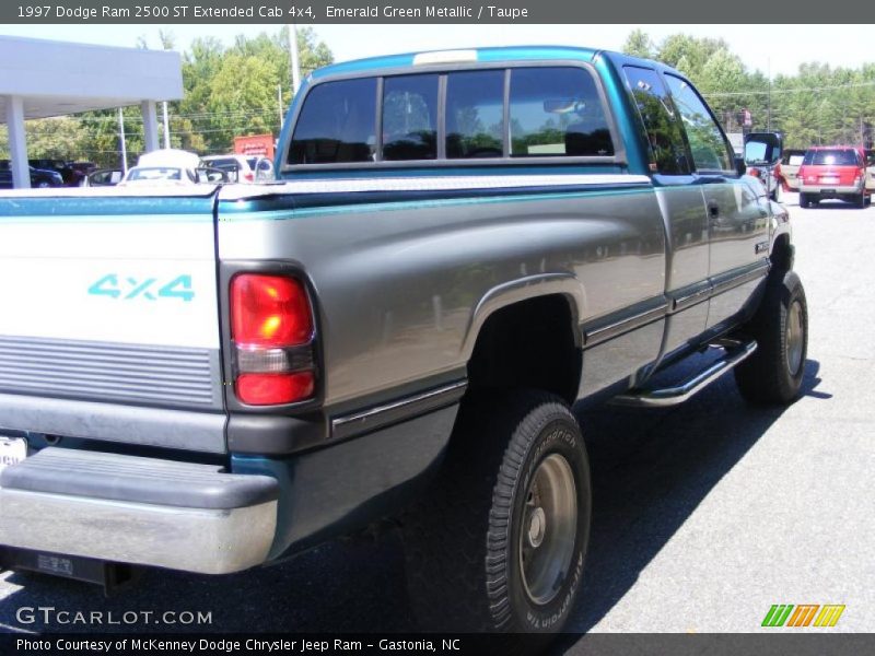 Emerald Green Metallic / Taupe 1997 Dodge Ram 2500 ST Extended Cab 4x4