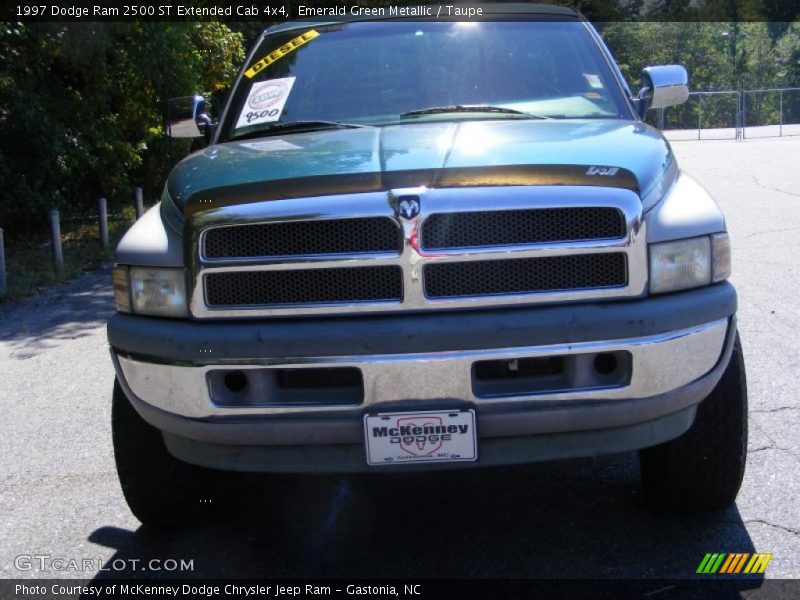Emerald Green Metallic / Taupe 1997 Dodge Ram 2500 ST Extended Cab 4x4