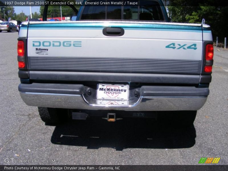 Emerald Green Metallic / Taupe 1997 Dodge Ram 2500 ST Extended Cab 4x4