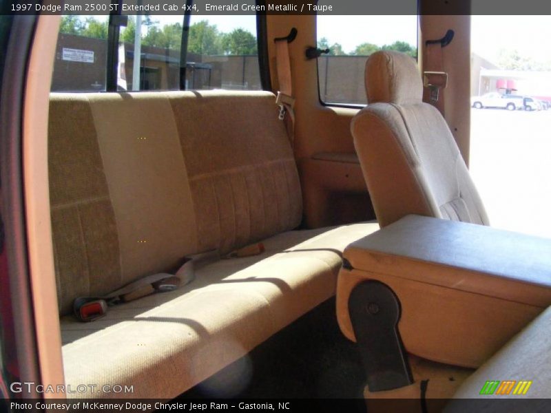 Emerald Green Metallic / Taupe 1997 Dodge Ram 2500 ST Extended Cab 4x4