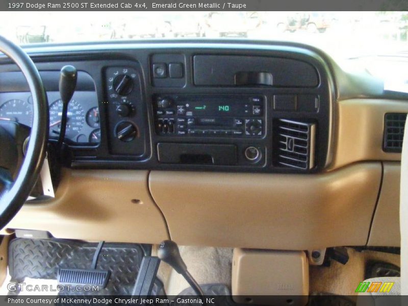 Emerald Green Metallic / Taupe 1997 Dodge Ram 2500 ST Extended Cab 4x4