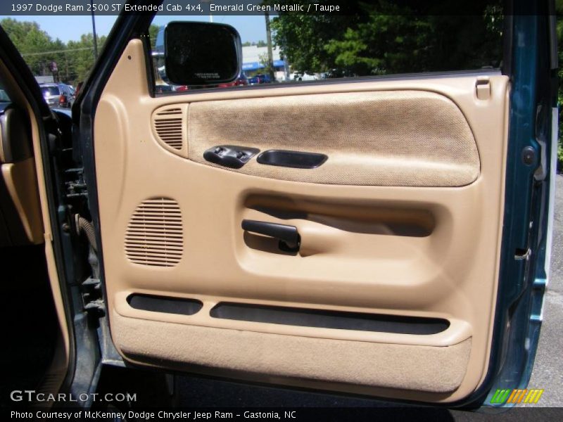 Emerald Green Metallic / Taupe 1997 Dodge Ram 2500 ST Extended Cab 4x4