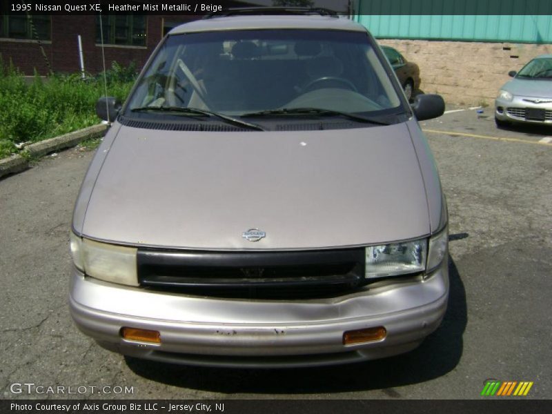 Heather Mist Metallic / Beige 1995 Nissan Quest XE