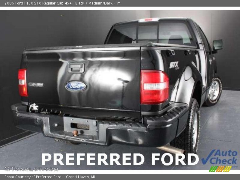 Black / Medium/Dark Flint 2006 Ford F150 STX Regular Cab 4x4