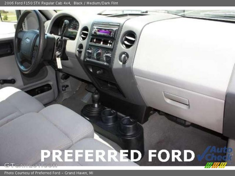 Black / Medium/Dark Flint 2006 Ford F150 STX Regular Cab 4x4