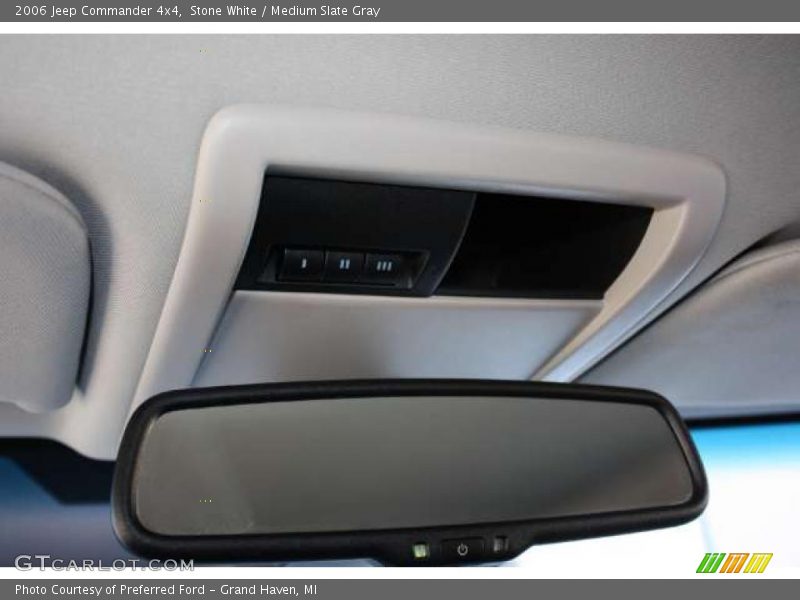 Stone White / Medium Slate Gray 2006 Jeep Commander 4x4