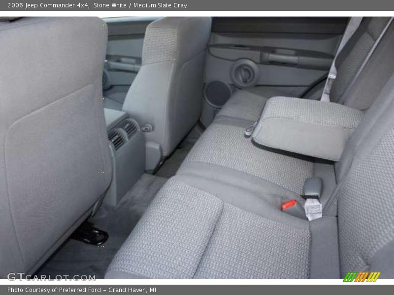 Stone White / Medium Slate Gray 2006 Jeep Commander 4x4