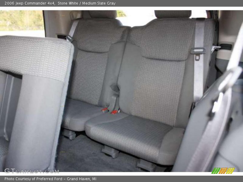 Stone White / Medium Slate Gray 2006 Jeep Commander 4x4
