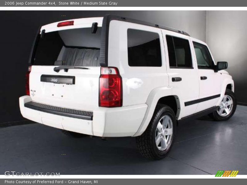 Stone White / Medium Slate Gray 2006 Jeep Commander 4x4