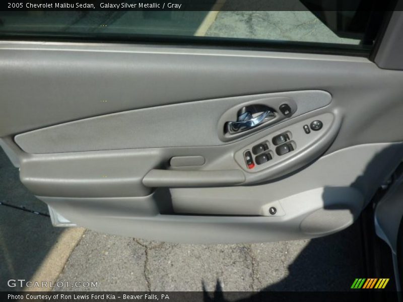 Galaxy Silver Metallic / Gray 2005 Chevrolet Malibu Sedan