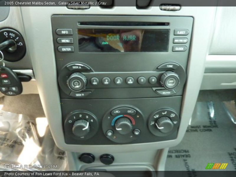 Galaxy Silver Metallic / Gray 2005 Chevrolet Malibu Sedan