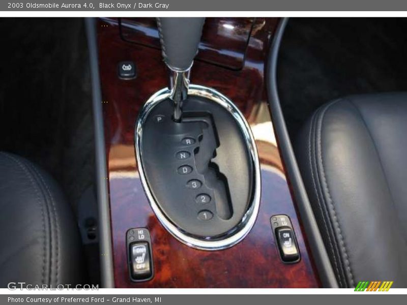 Black Onyx / Dark Gray 2003 Oldsmobile Aurora 4.0