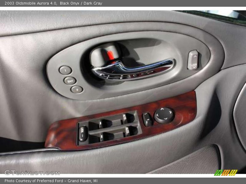 Black Onyx / Dark Gray 2003 Oldsmobile Aurora 4.0
