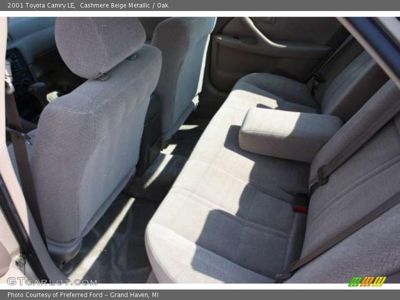 Cashmere Beige Metallic / Oak 2001 Toyota Camry LE