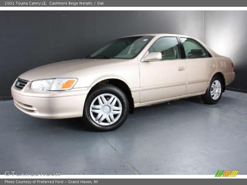 Cashmere Beige Metallic / Oak 2001 Toyota Camry LE