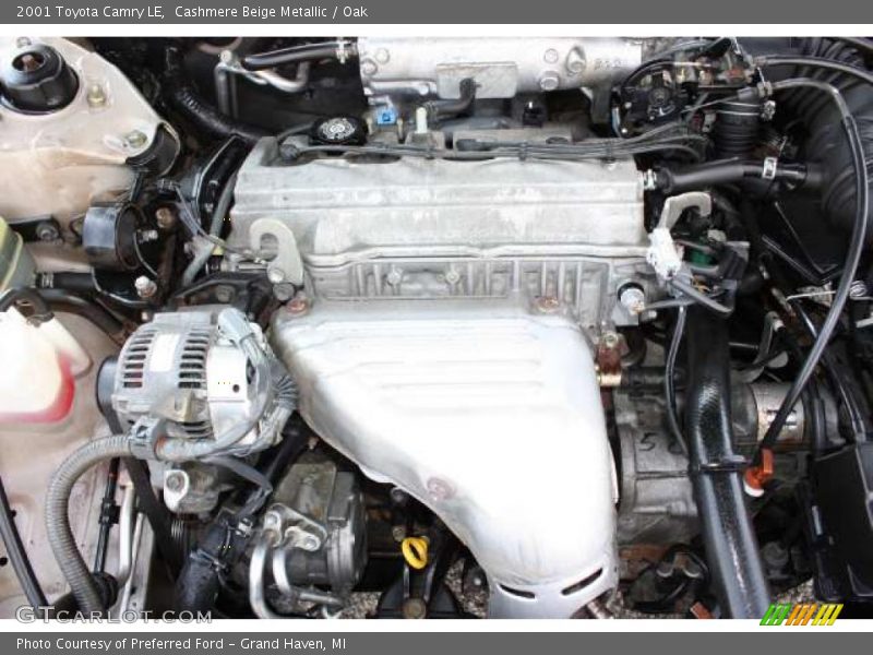 Cashmere Beige Metallic / Oak 2001 Toyota Camry LE