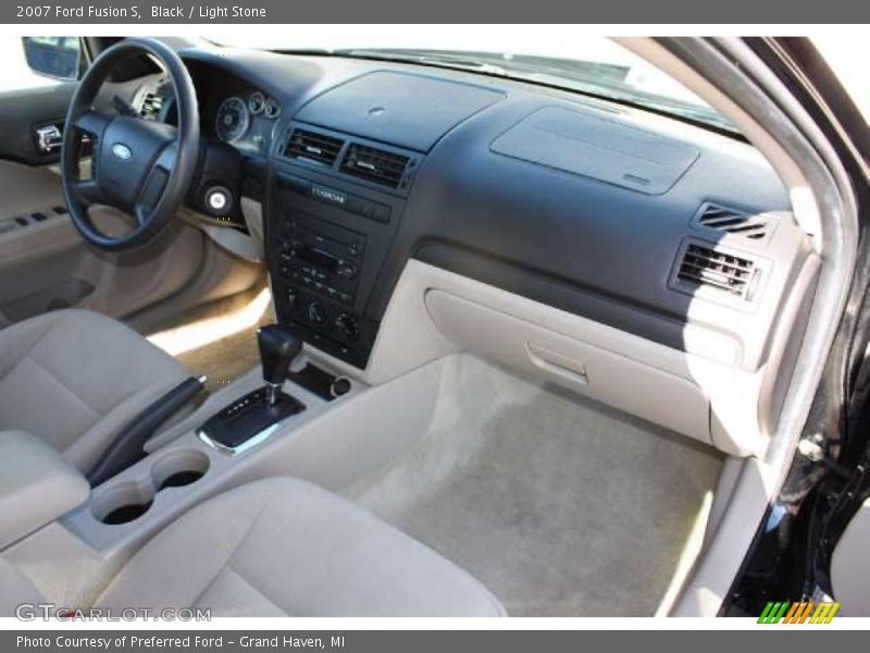 Black / Light Stone 2007 Ford Fusion S