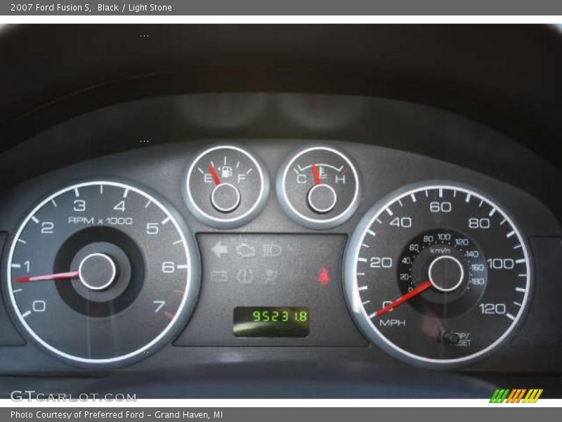 Black / Light Stone 2007 Ford Fusion S
