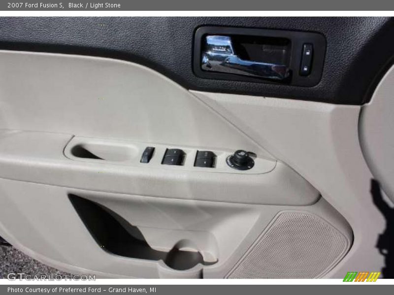 Black / Light Stone 2007 Ford Fusion S