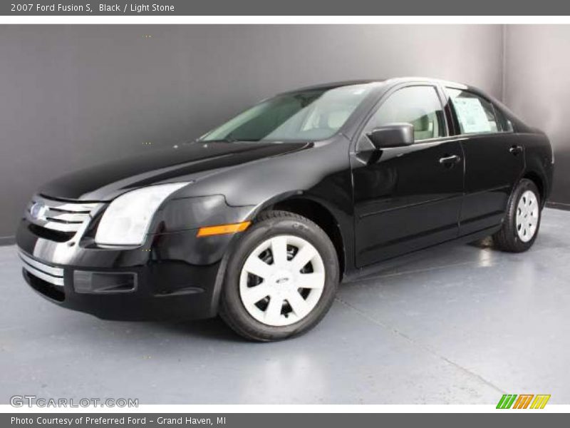 Black / Light Stone 2007 Ford Fusion S