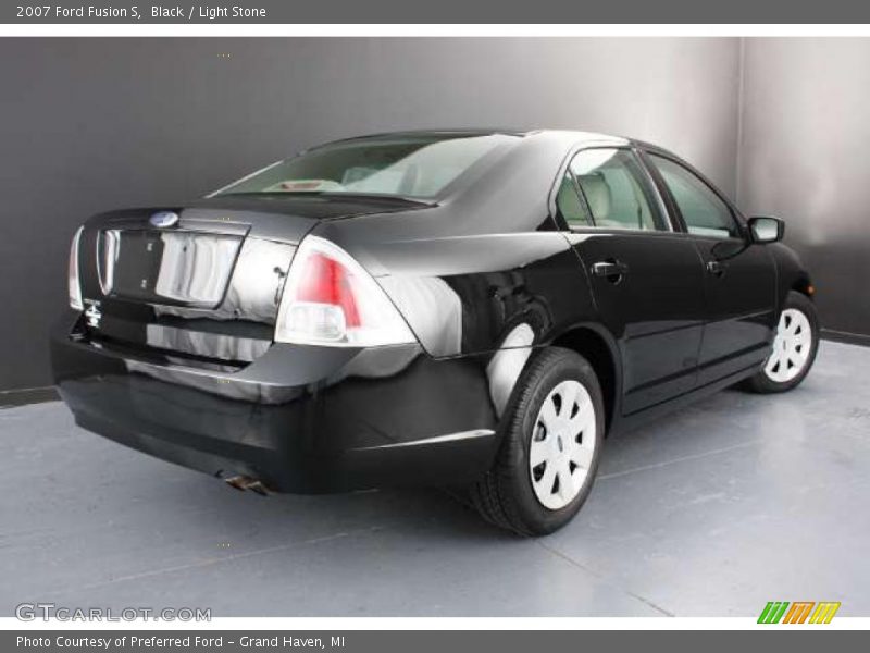 Black / Light Stone 2007 Ford Fusion S