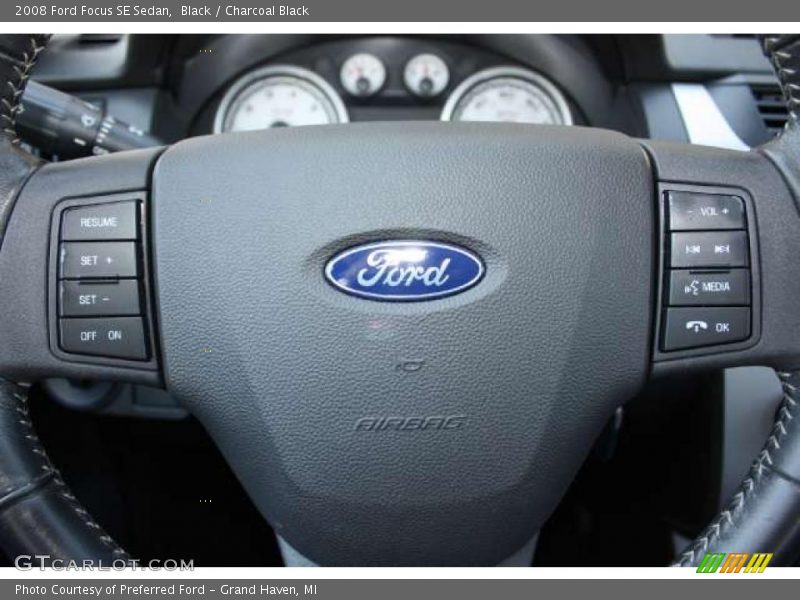 Black / Charcoal Black 2008 Ford Focus SE Sedan