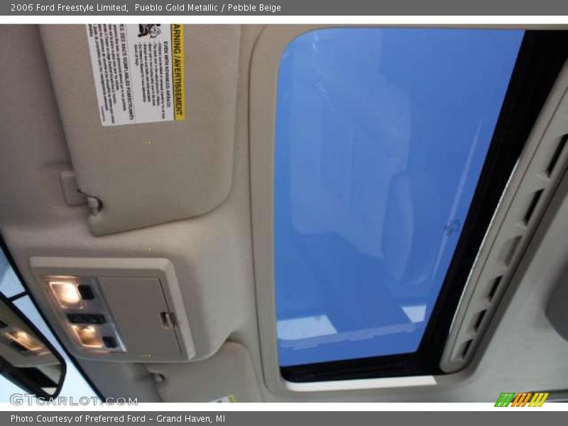 Pueblo Gold Metallic / Pebble Beige 2006 Ford Freestyle Limited