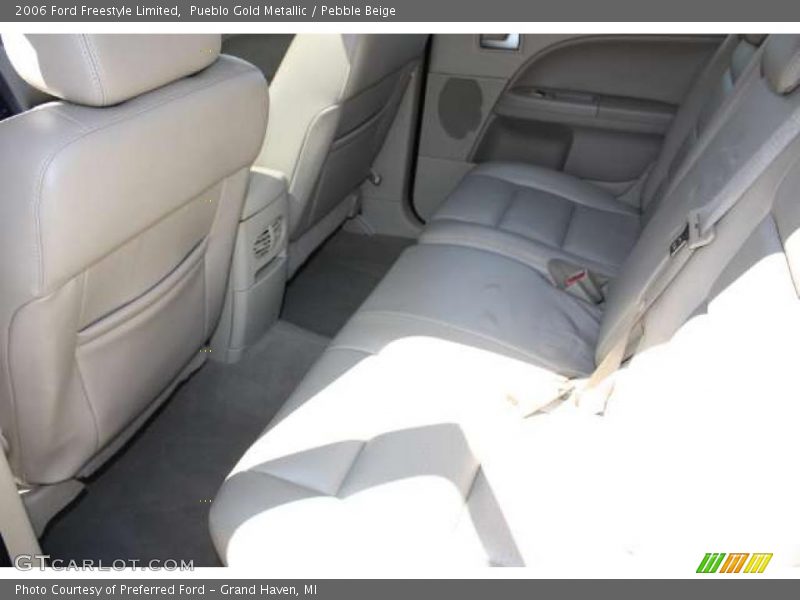 Pueblo Gold Metallic / Pebble Beige 2006 Ford Freestyle Limited