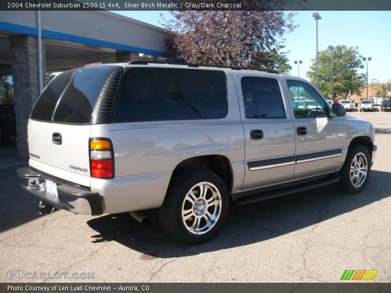Silver Birch Metallic / Gray/Dark Charcoal 2004 Chevrolet Suburban 1500 LS 4x4