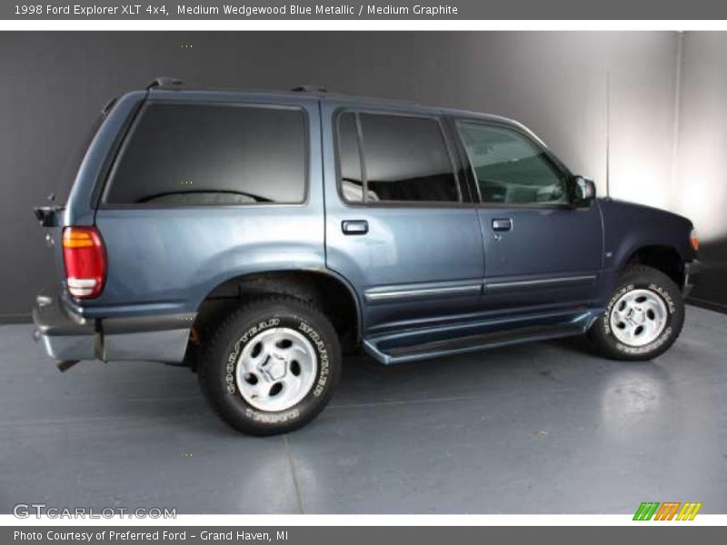 Medium Wedgewood Blue Metallic / Medium Graphite 1998 Ford Explorer XLT 4x4